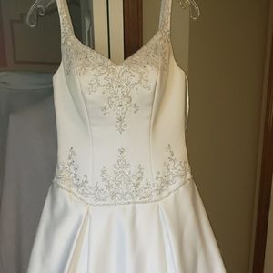 Mori Lee Wedding Dress, Size 6, White